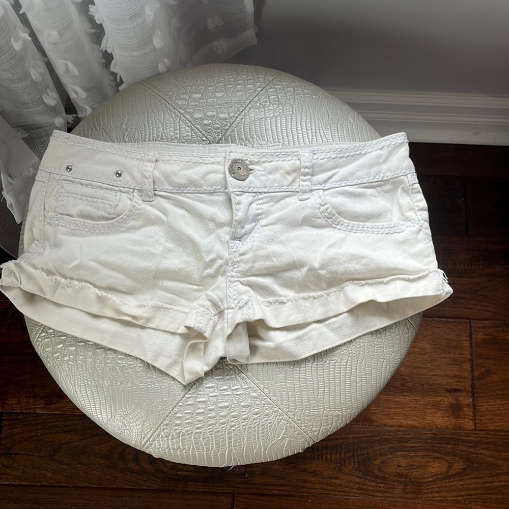 Almost Famous White Jean Shorts, Size 7